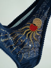 Load image into Gallery viewer, Eclipse Thong
